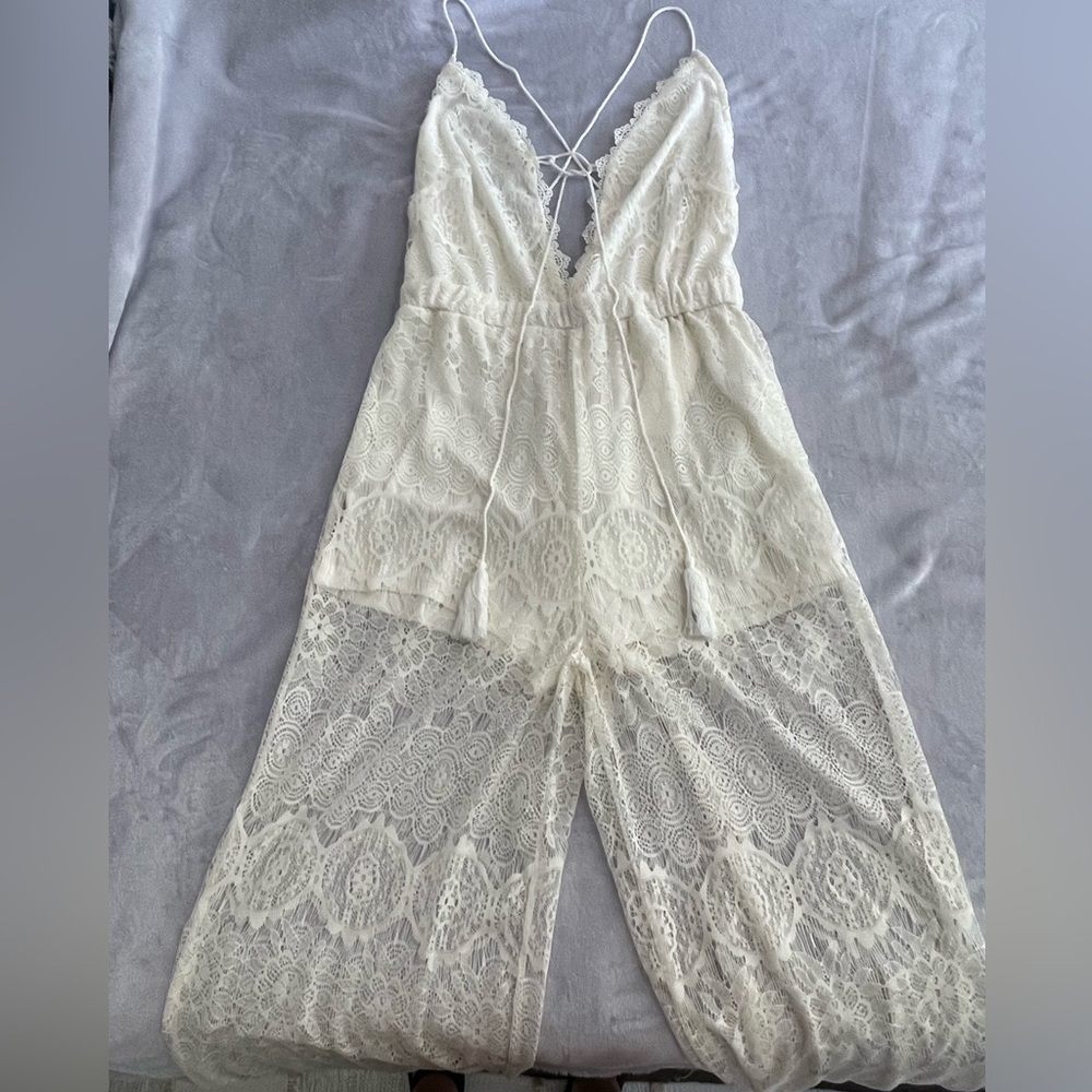 Elegant Lace Jumpsuit in Cream